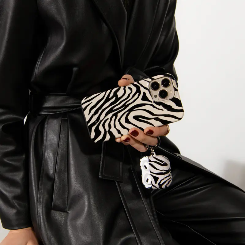 Burga Imperial - Apple AirPods 4 & AirPods 4 ANC Suojakotelo - 2999770