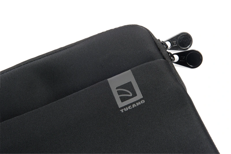 Tucano Top suojatasku MacBook Air 15