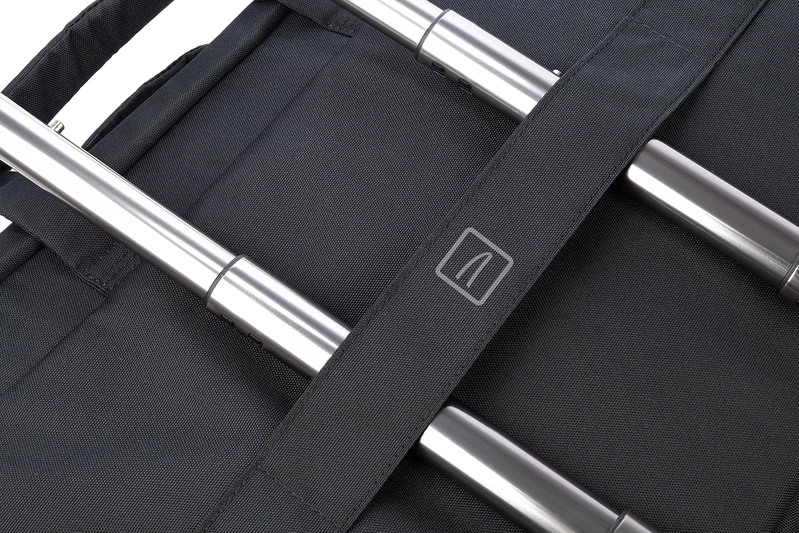 Tucano Star tietokonelaukku 17