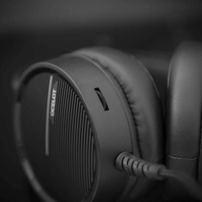 White Shark OCELOT On-Ear Pelikuulokkeet Musta - 7326645