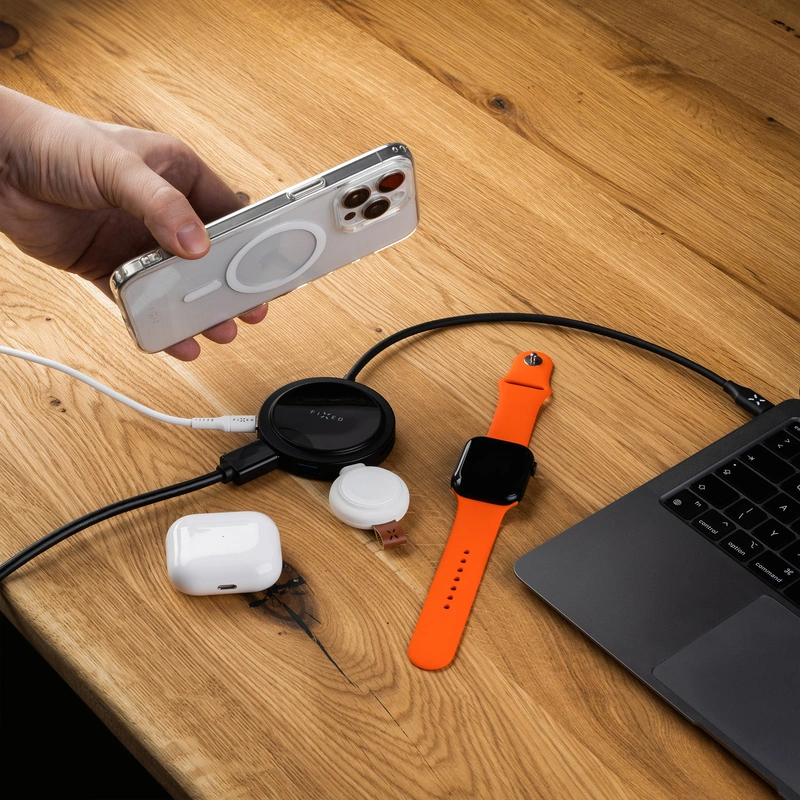 FIXED MagHub 7in1 USB-C HUB 4K & langaton lataus Musta - 8016457