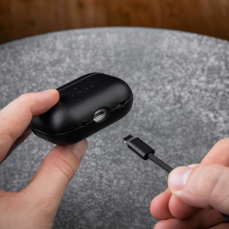 FIXED Aitoa nahkaa oleva Airpods 3 kotelo Musta - 8016731