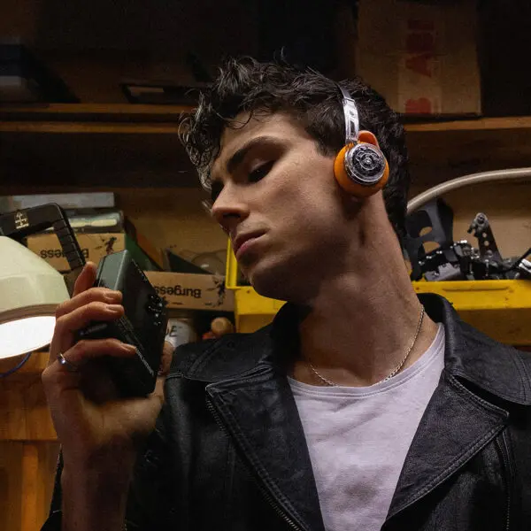 Mondo Freestyle On-Ear Bluetooth Kuuloke Kirkas - 8071455