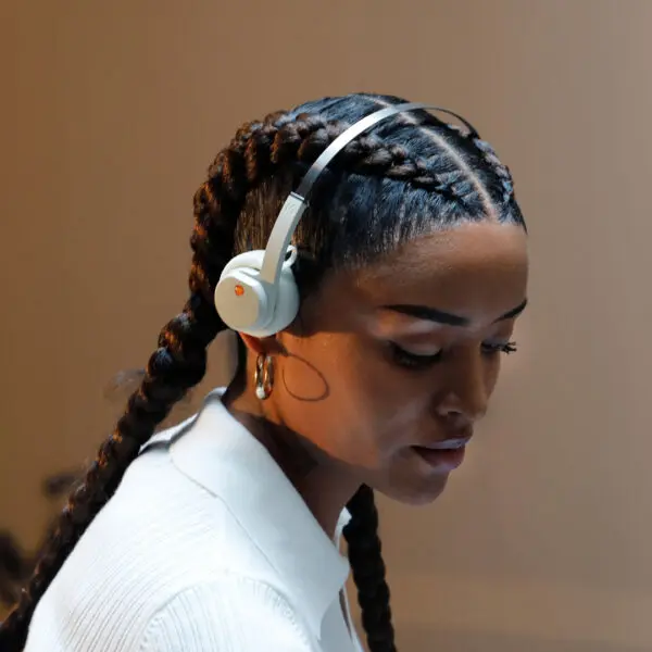 Mondo Freestyle On-Ear Bluetooth Kuuloke Greige - 8071456