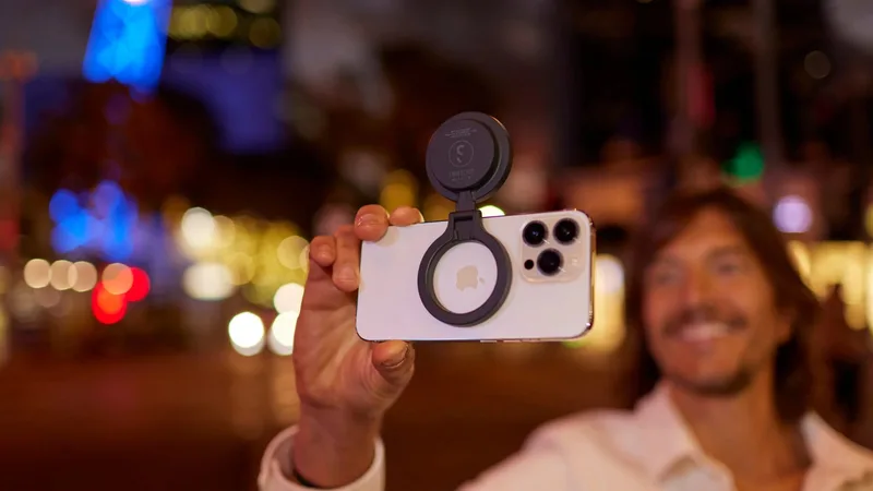 Shiftcam SnapPocket LED-valo ja jalusta MagSafe-yhteensopiva Musta - 9350678