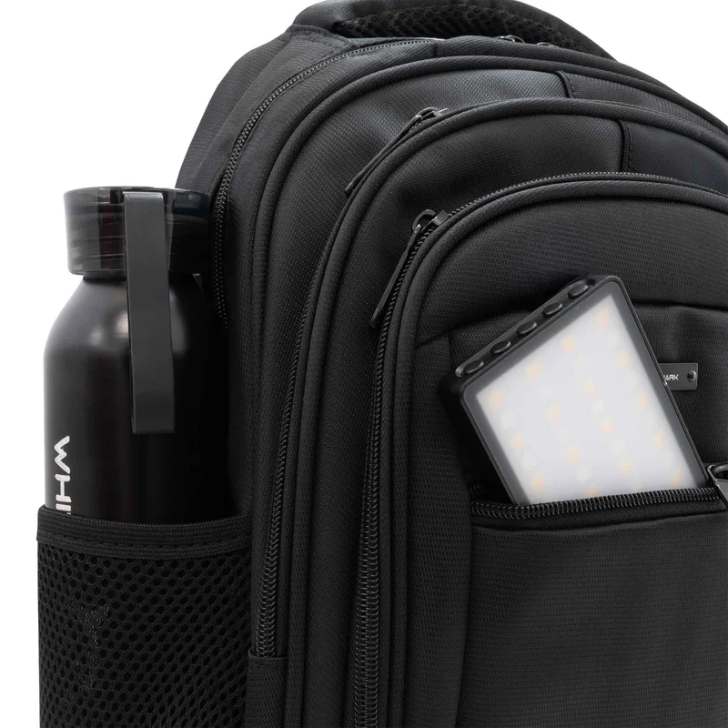 White Shark VANGUARD Pelikassi 16