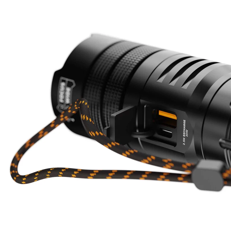 Xtorm Flashlight Power Bank 10.500 mAh USB-C PD20W musta - 9510243