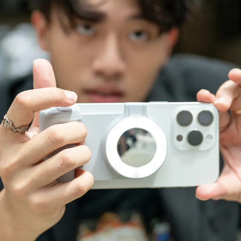 Shiftcam SnapPocket LED-valo ja jalusta MagSafe-yhteensopiva Greige - 2943100